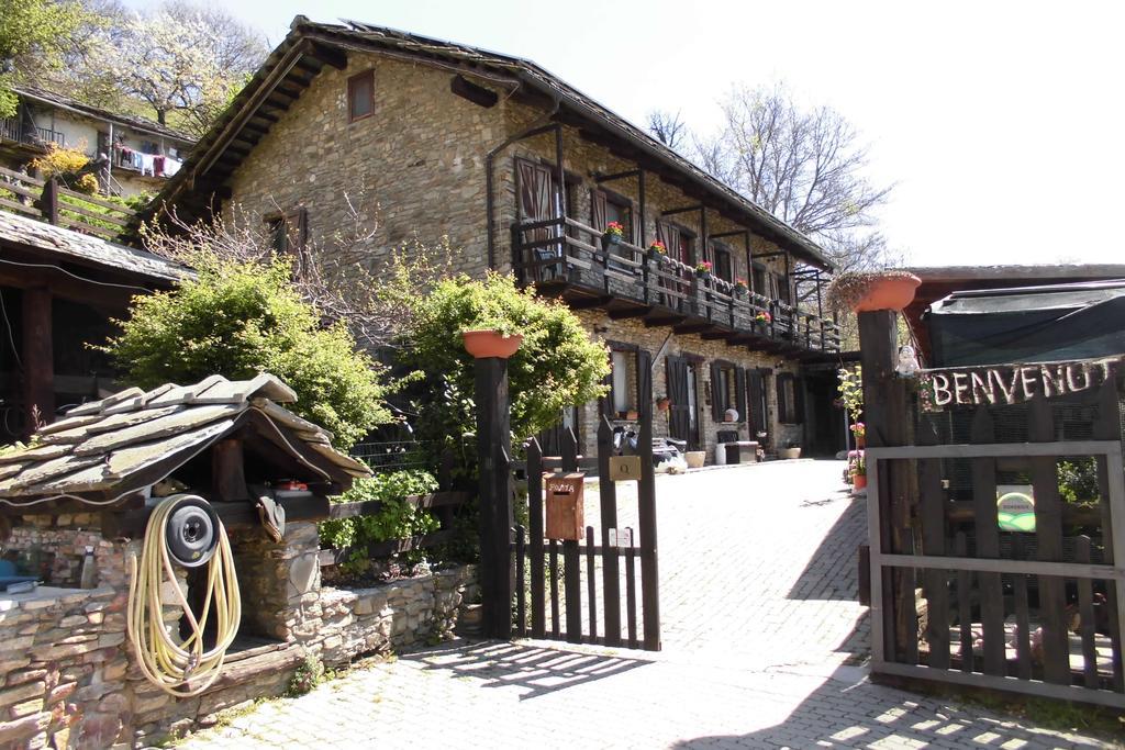 Agriturismo Fiorendo Pinerolo Buitenkant foto